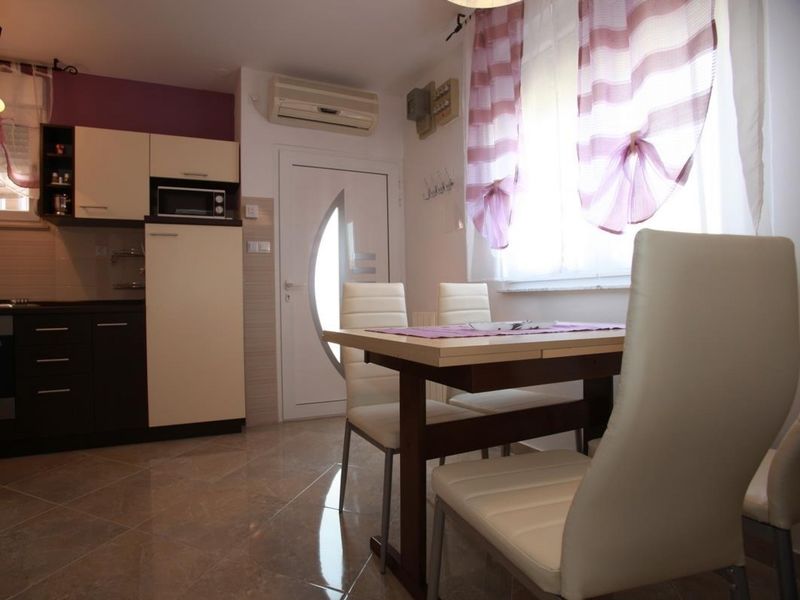 Akvarij - One Bedroom บัชกา ภายนอก รูปภาพ